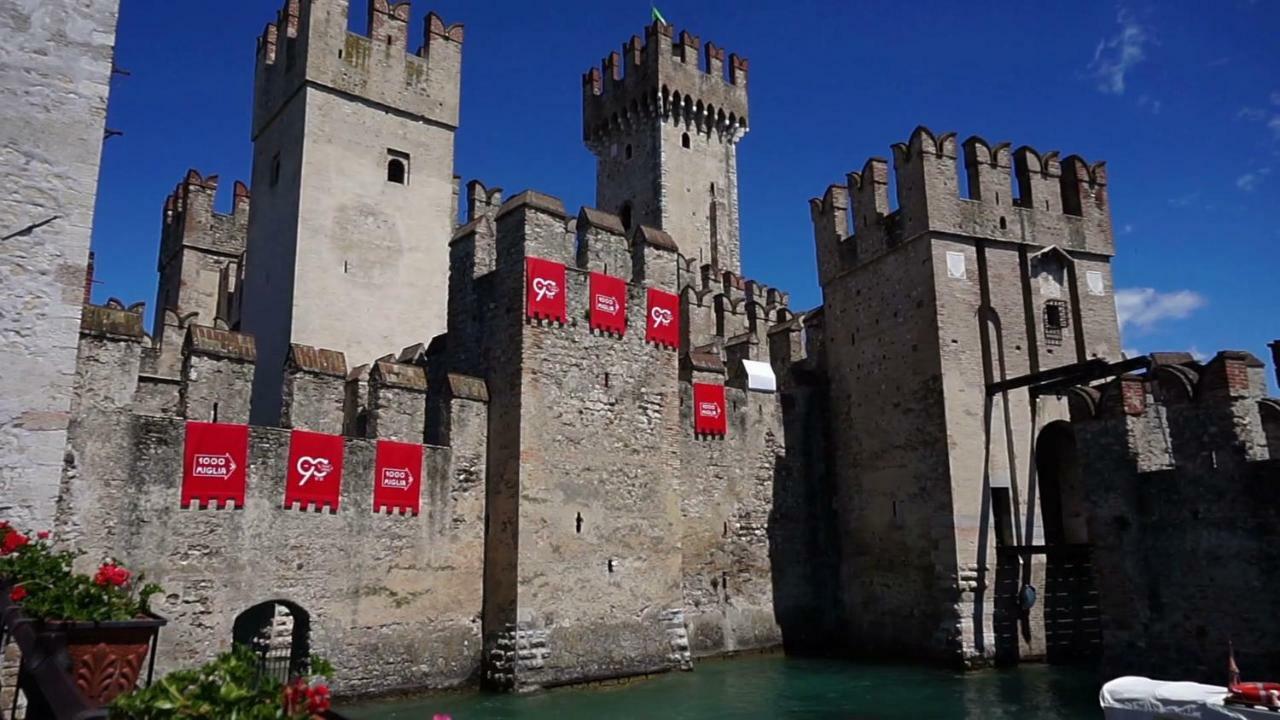 La Briciola Apartment Sirmione Bagian luar foto