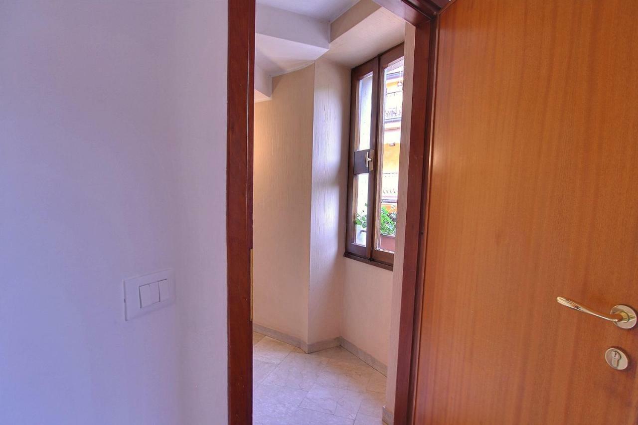 La Briciola Apartment Sirmione Bagian luar foto