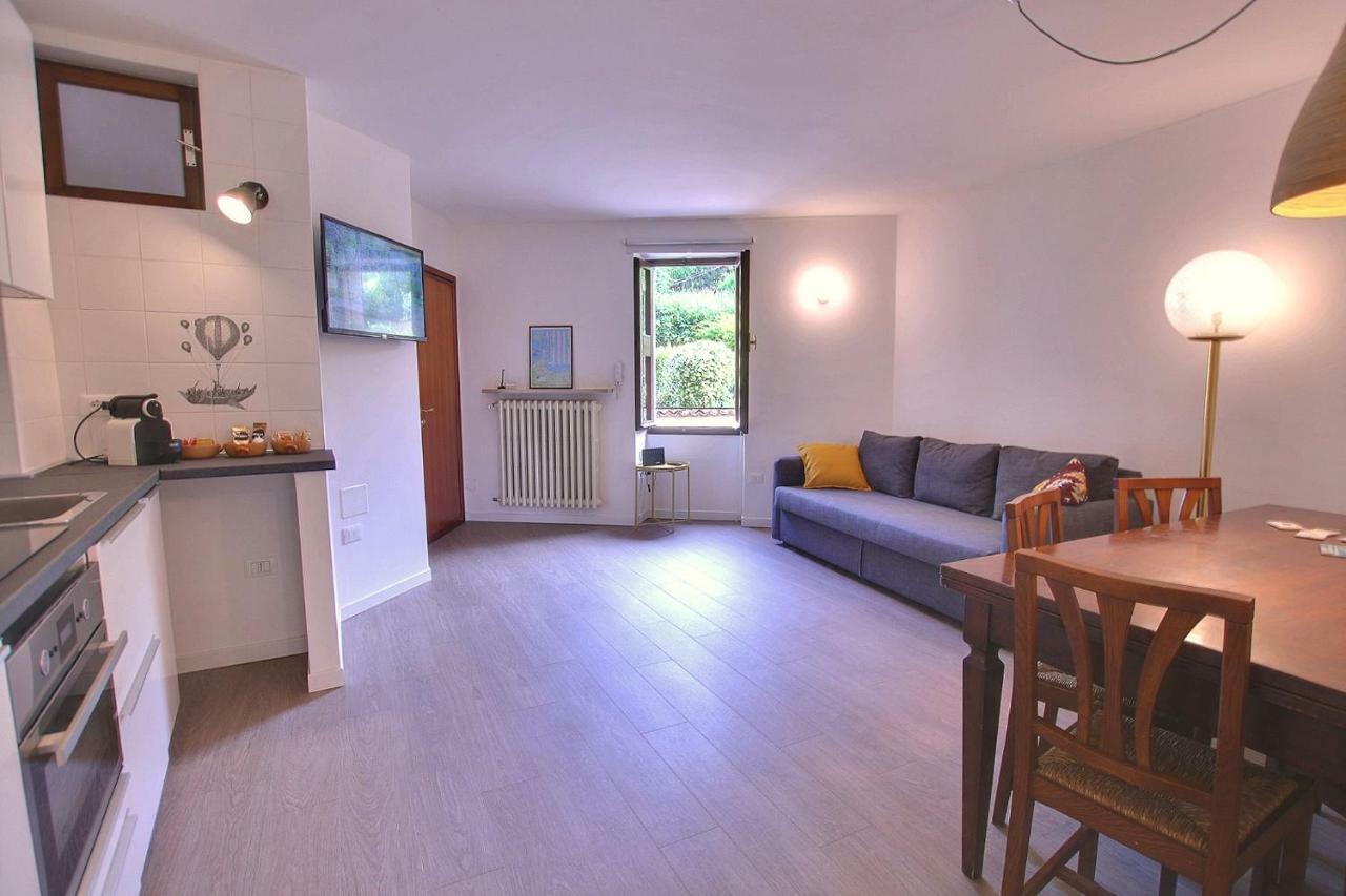 La Briciola Apartment Sirmione Bagian luar foto